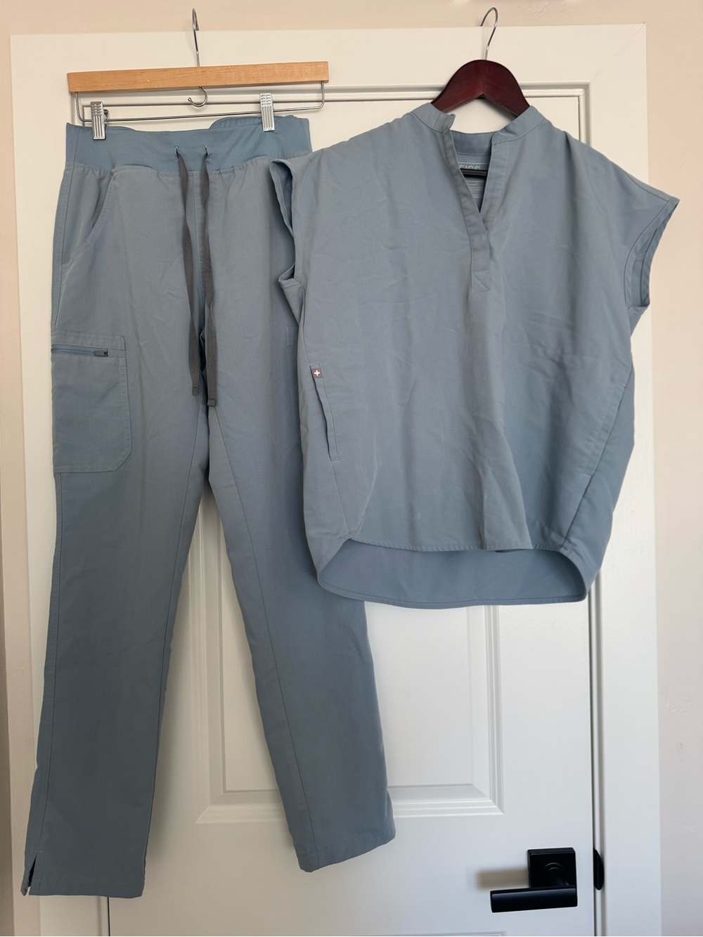 Figs Women's Scrub Top & Jogger Set - Dusty Blue